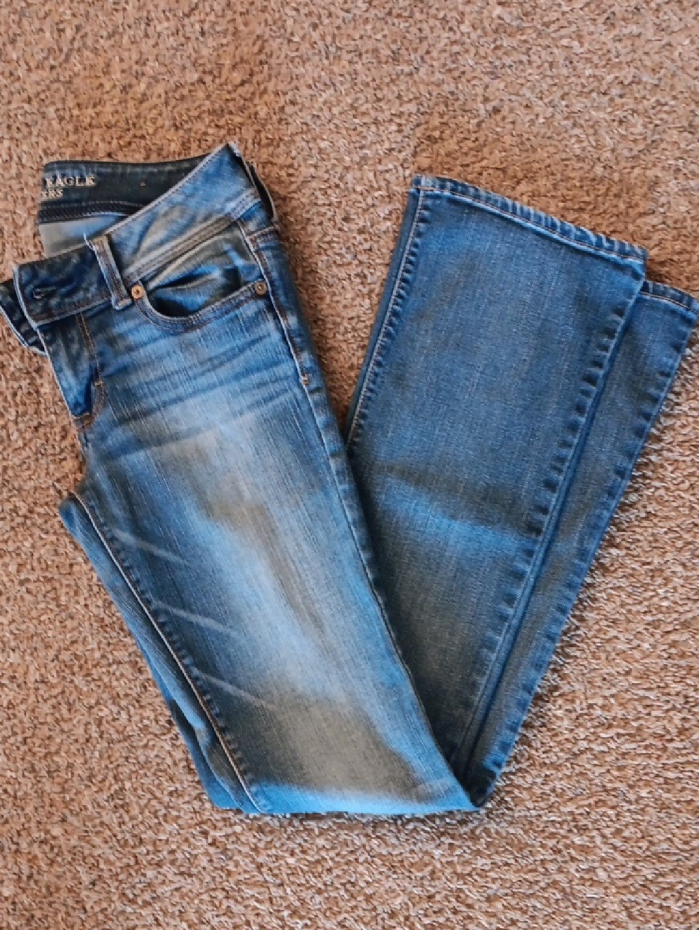 American Eagle Outfitters Women’s Medium Blue Kick Boot Jeans